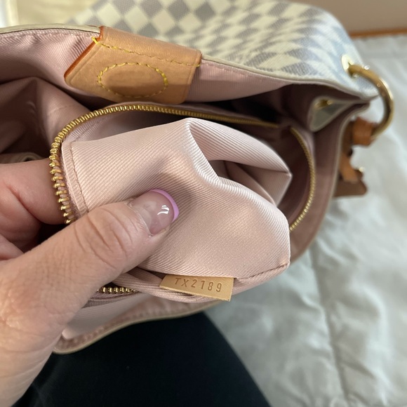 ‼️SOLD‼️ - Picture 3 of 9